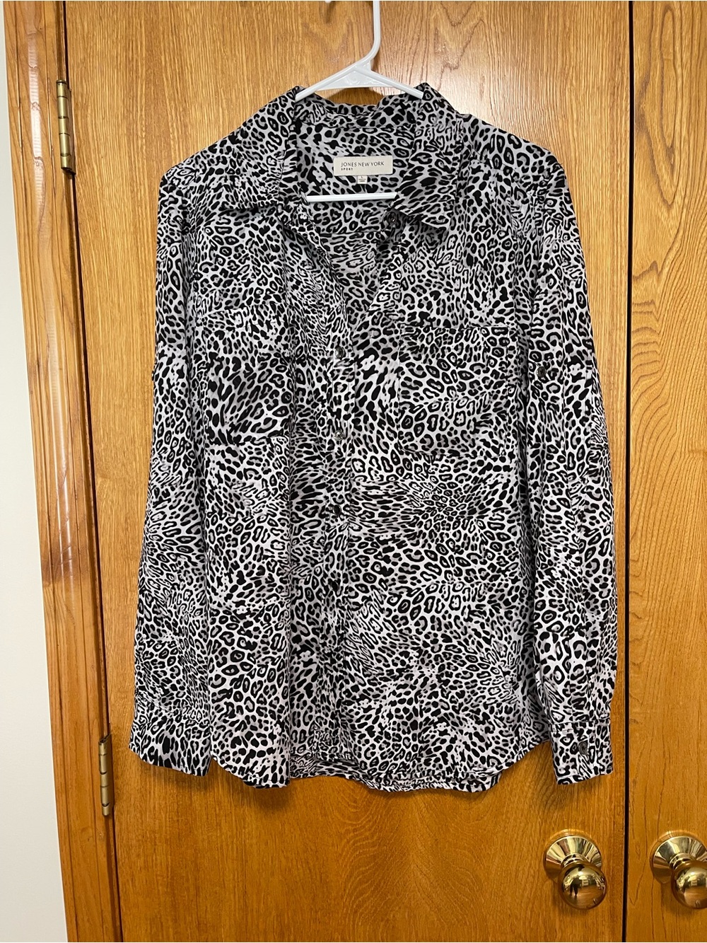 Jones New York Black & White Leopard Print Button-Down Shirt